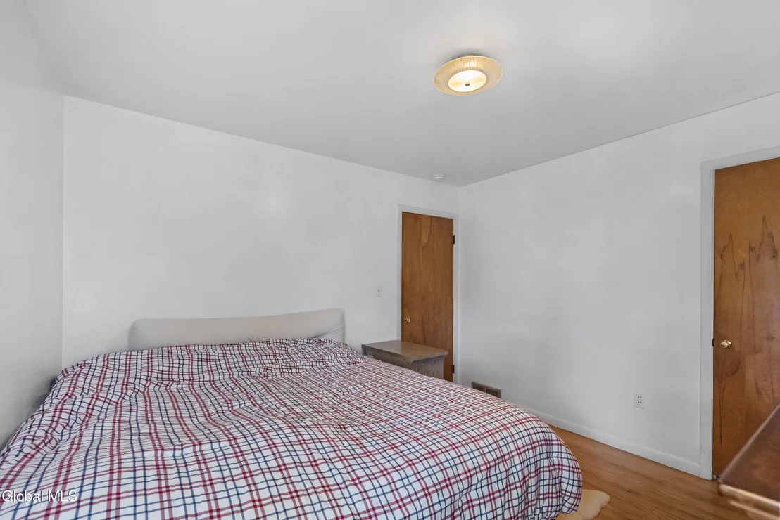 Photo of 141 Birchwood Drive