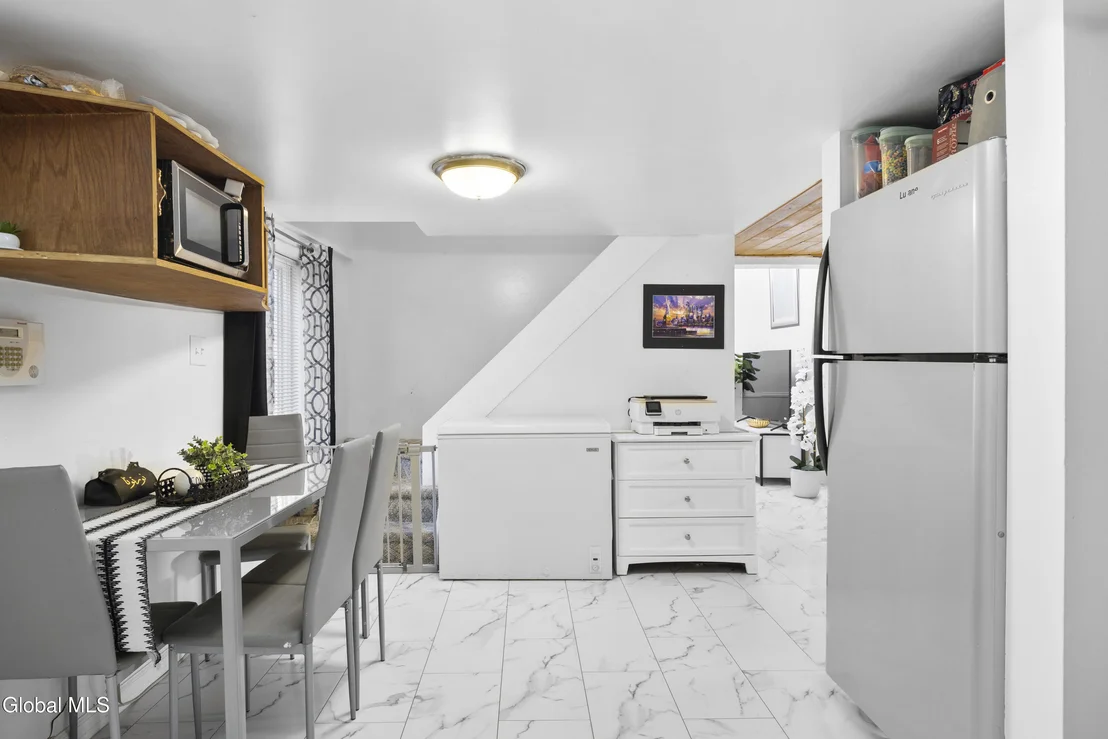 Photo of 79 Starr Avenue