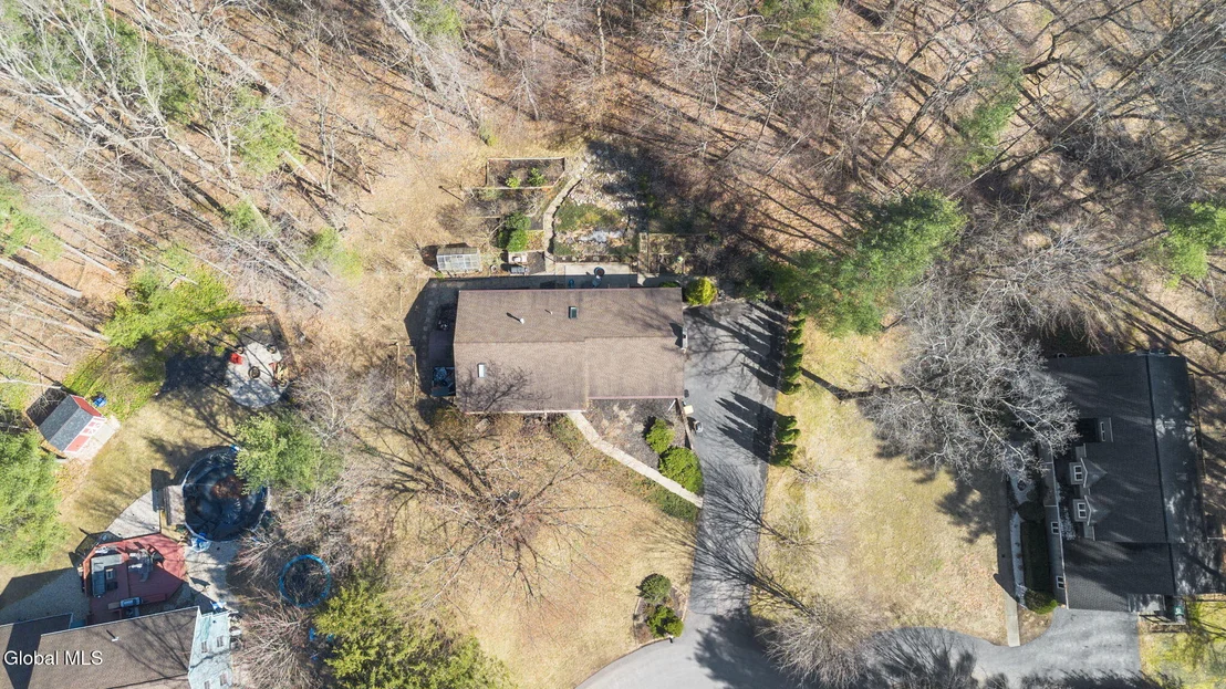 Photo of 19 Crown Point