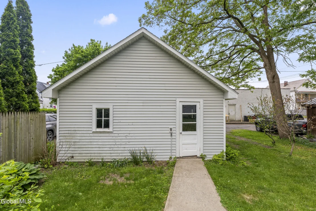 Photo of 147 Bruce Street