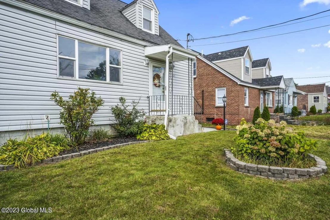 Photo of 105 Frederick Avenue
