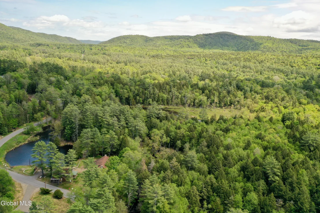 Photo of 746 Howe Road