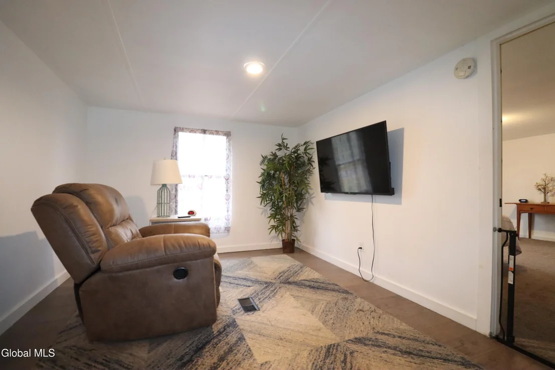 Photo of 48 Comstock Road
