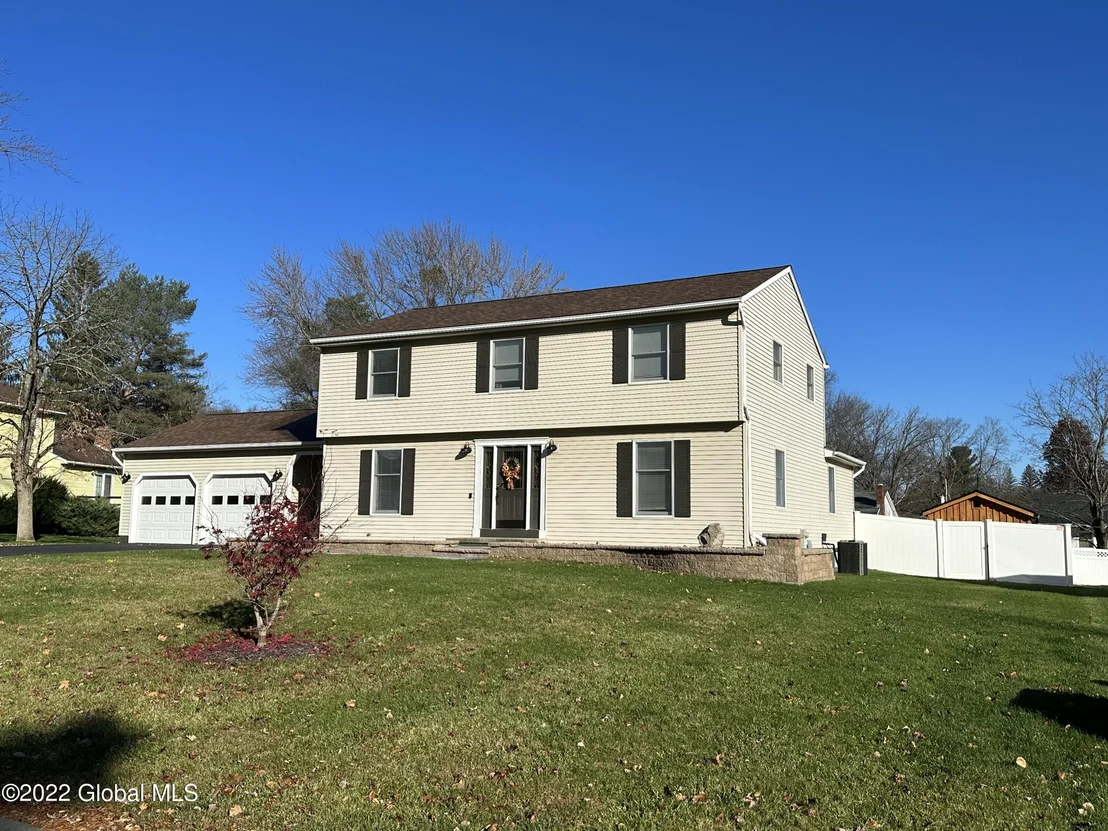 Photo of 19 Valleywood Drive