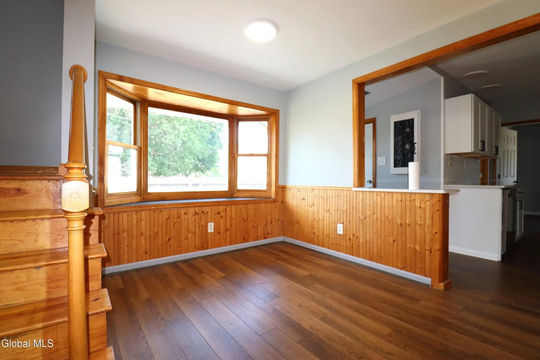 Photo of 319 Melrose Street