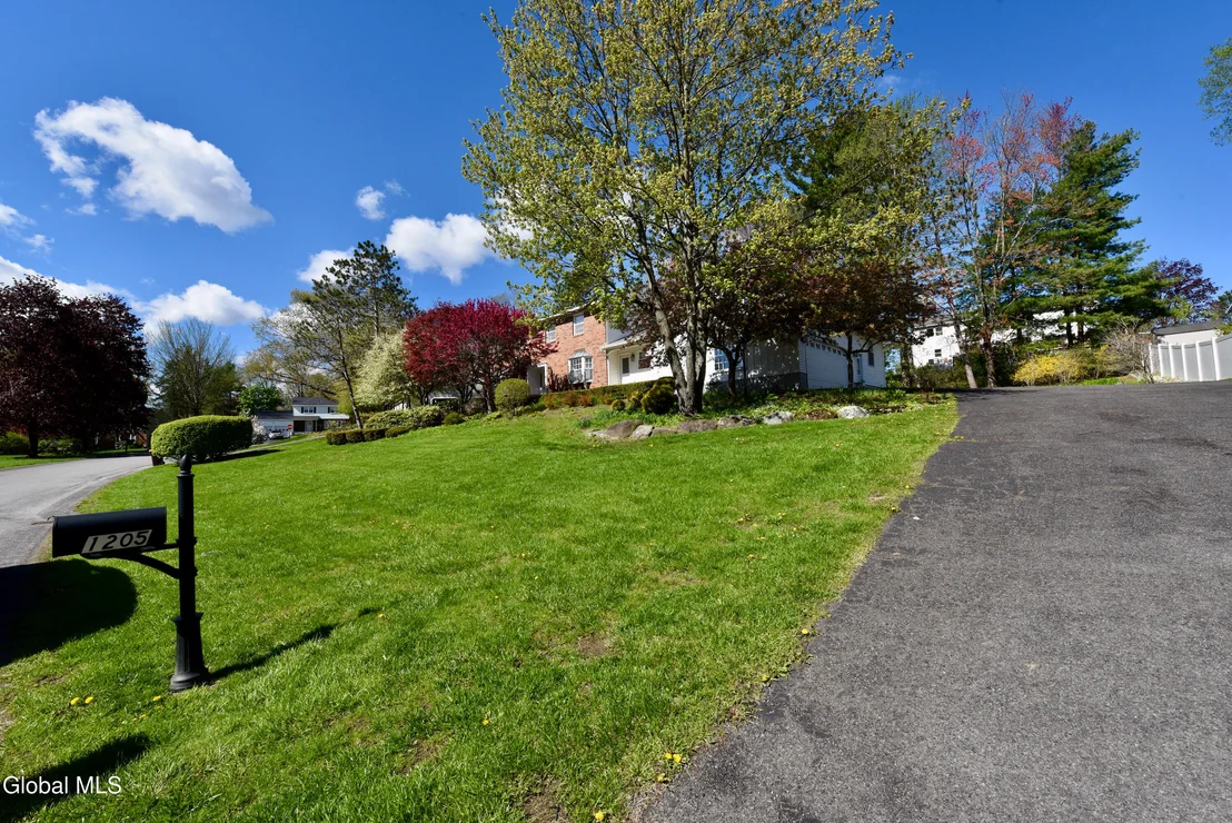 Photo of 1205 Viewmont Drive