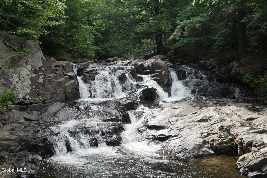 Photo of 128 Mountain Path