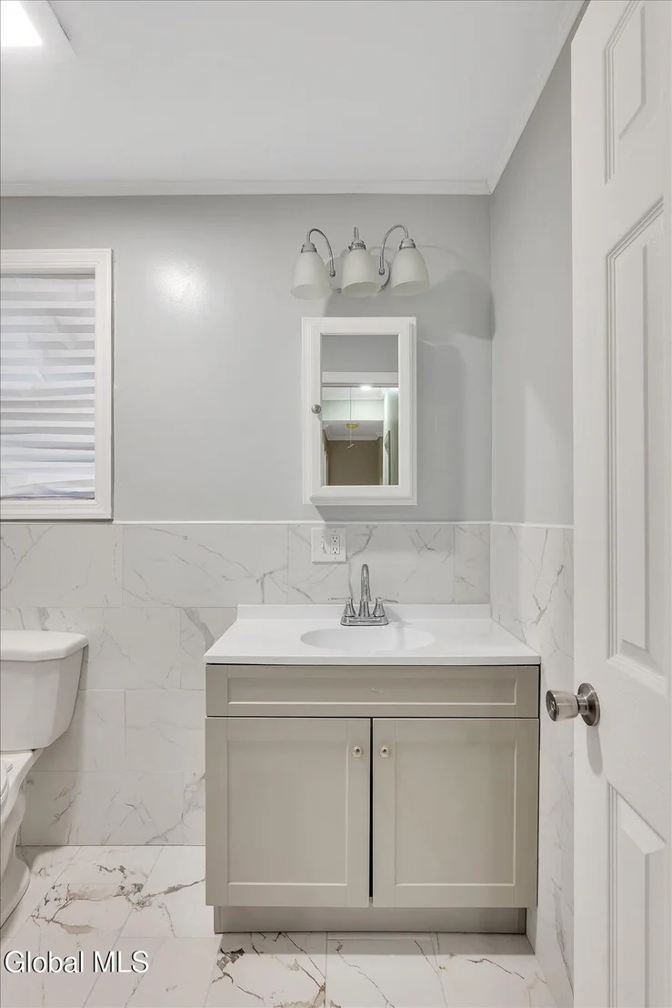 Photo of 27 Robinson Street
