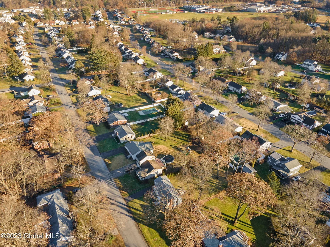 Photo of 41 Bayberry Road