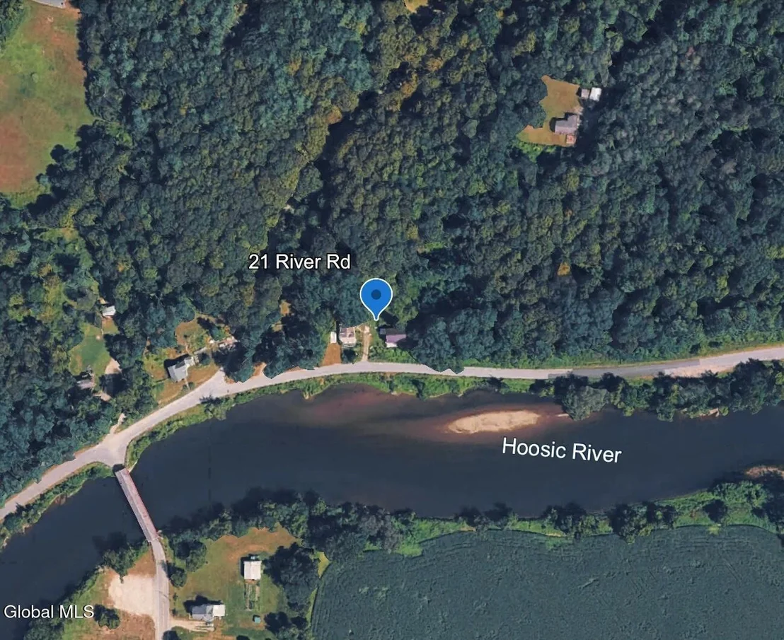 Photo of 21 River Road