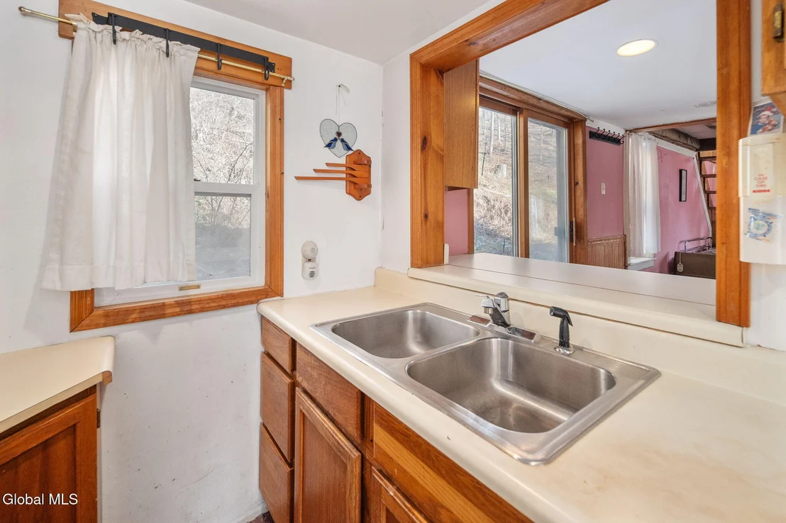 Photo of 969 Gates Hill Road