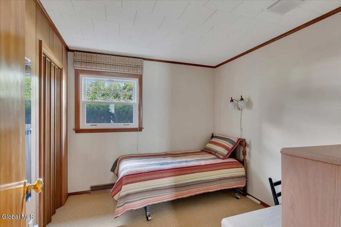 Photo of 109 Oakwood Drive