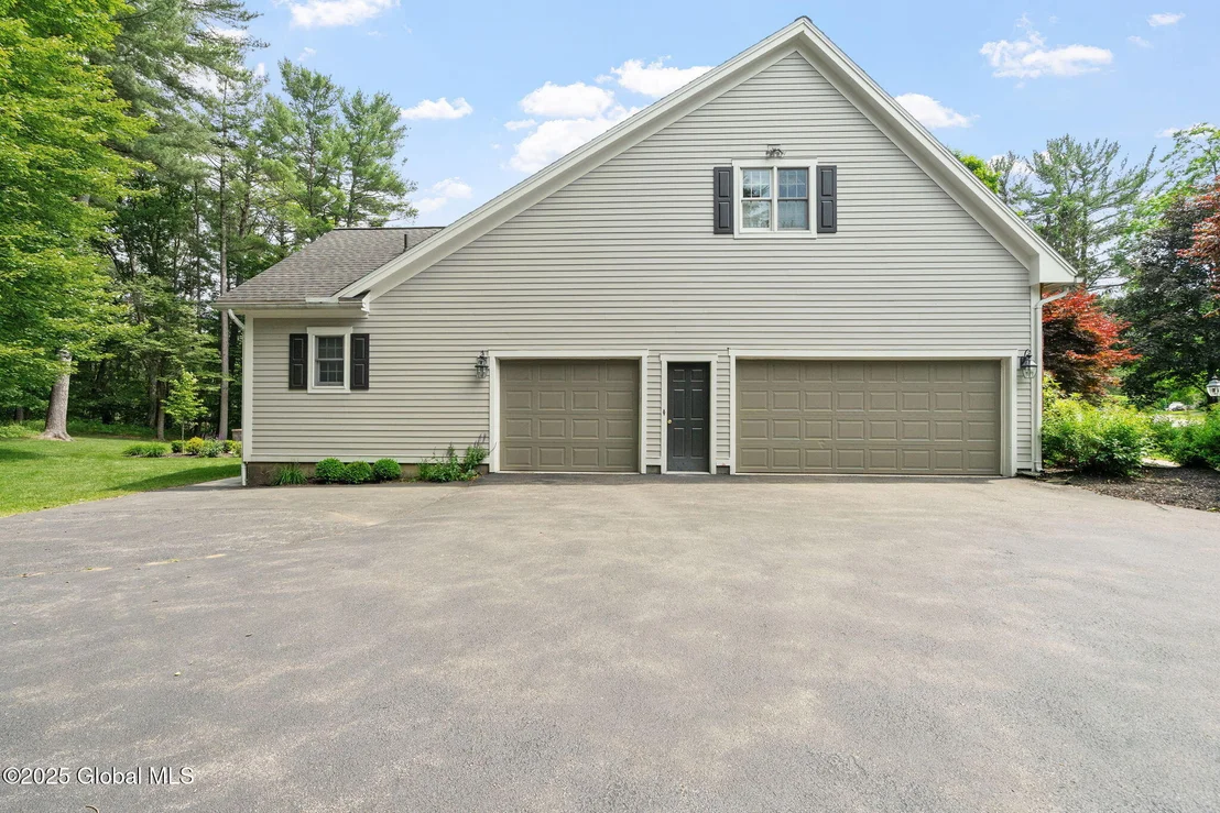 Photo of 428 Ridgehill Road