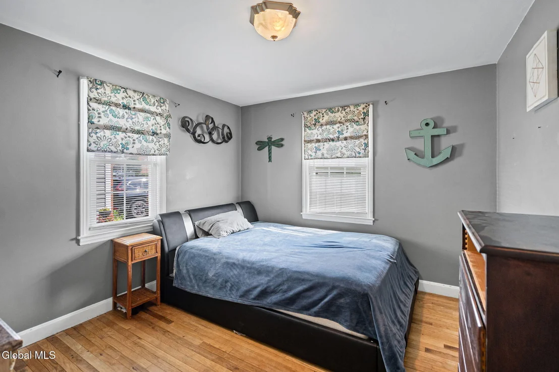 Photo of 1309 Sumner Avenue