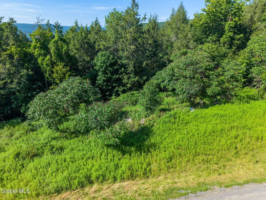 Photo of 253 Armlin Hill Road