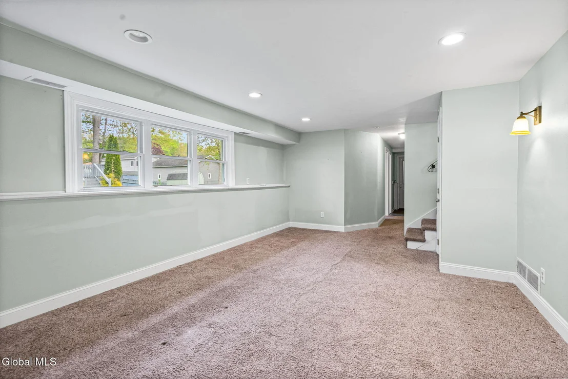 Photo of 16 Ridgewood Lane
