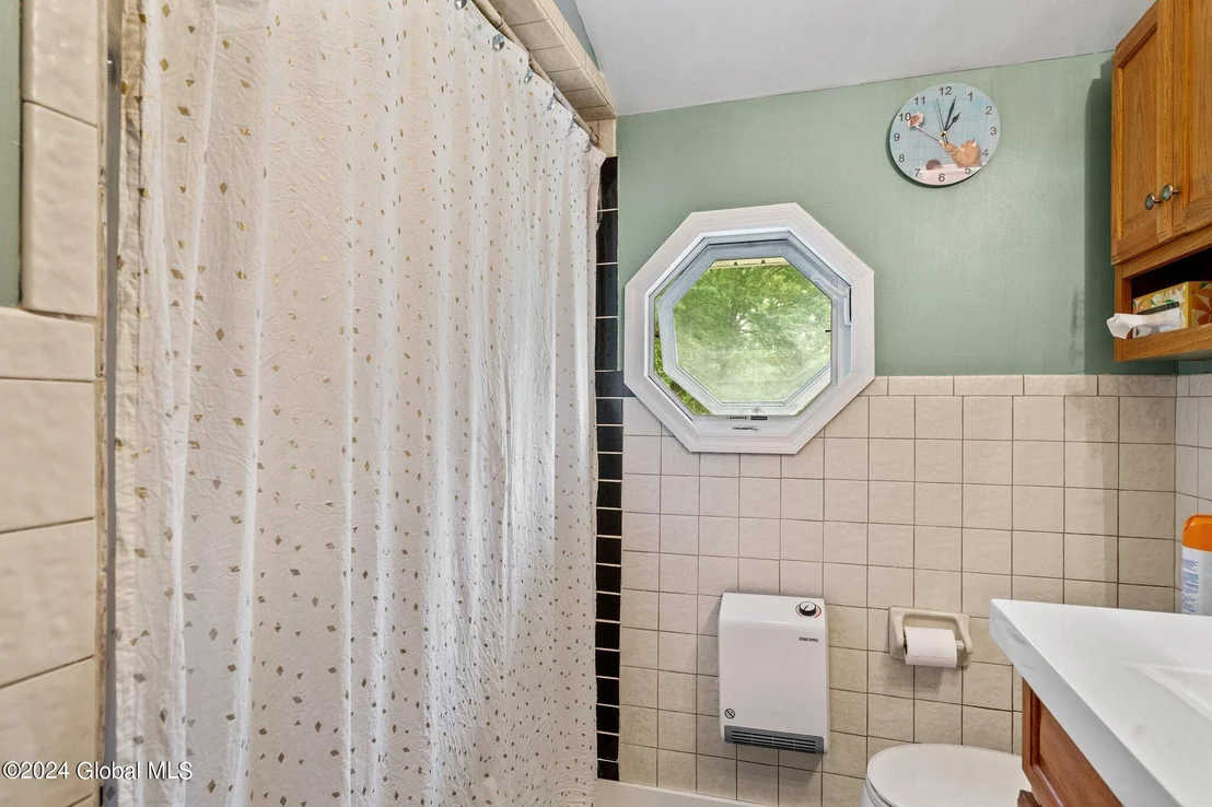 Photo of 136 Fabian Drive