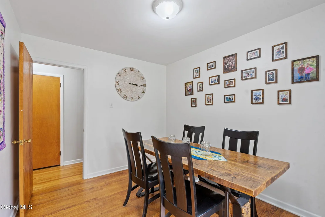 Photo of 2303 Balltown Road