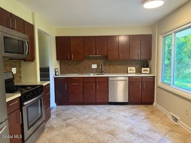 Photo of 112 Glenhill Drive