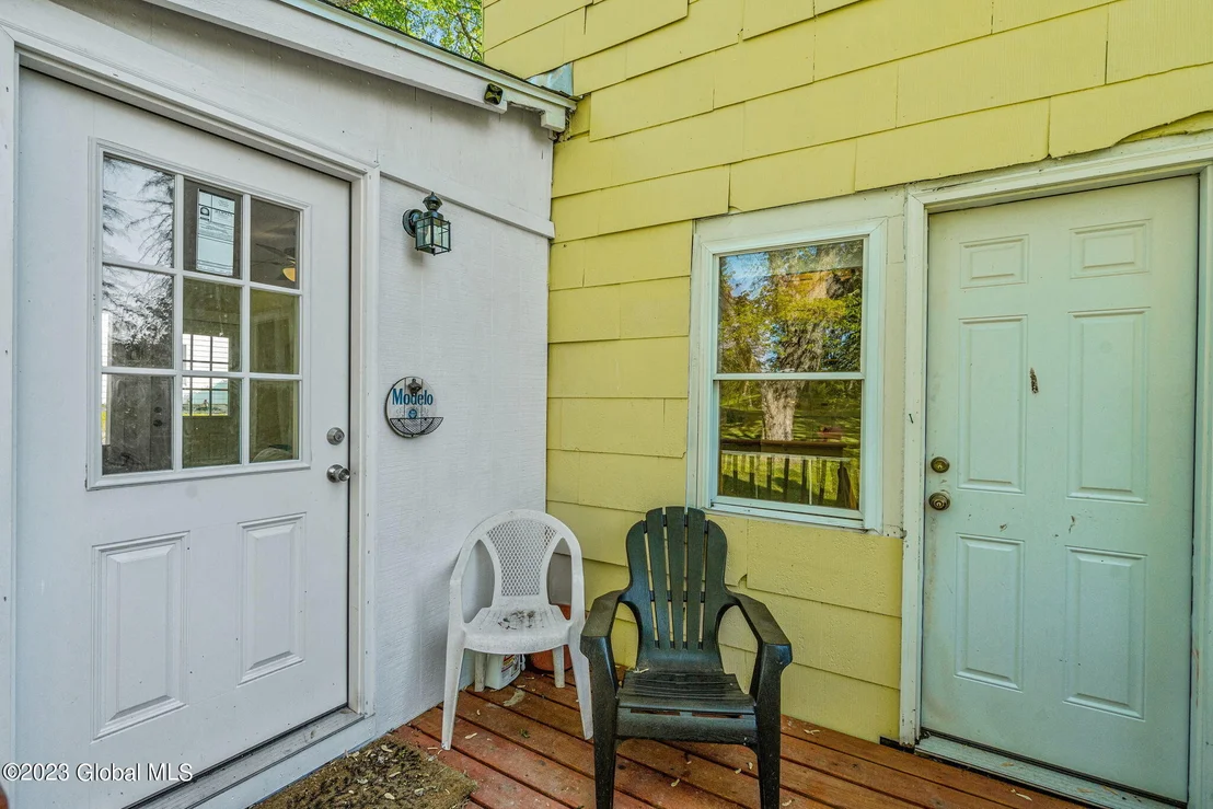 Photo of 207 Maple Avenue