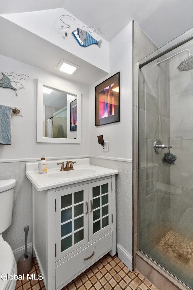 Photo of 341 Princetown Road