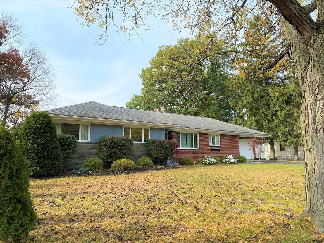 Photo of 120 SHAKER Road