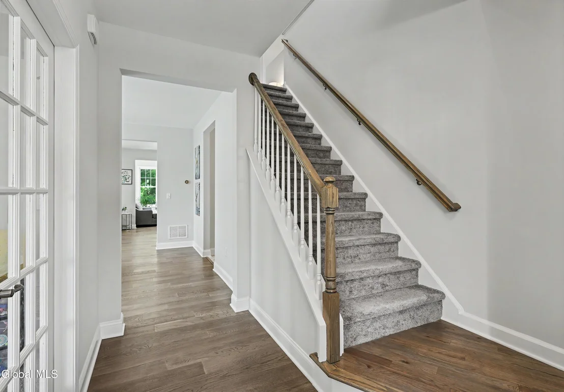 Photo of 30 Greenbrier Way