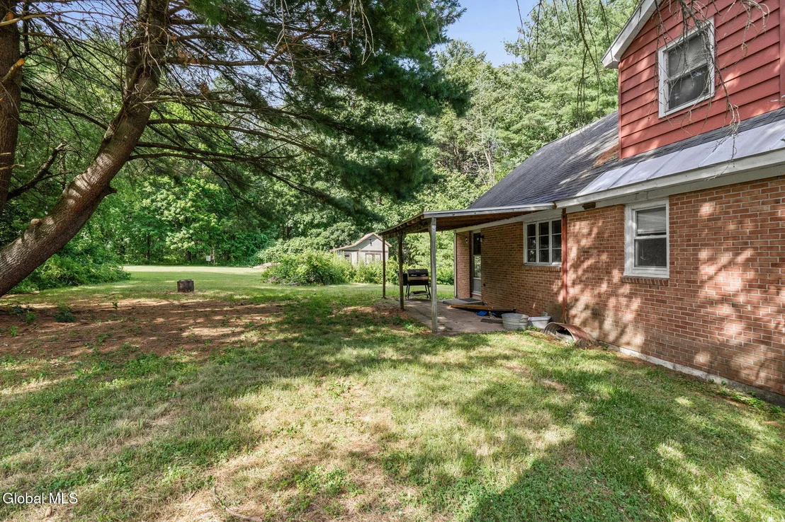 Photo of 1079 Winne Road