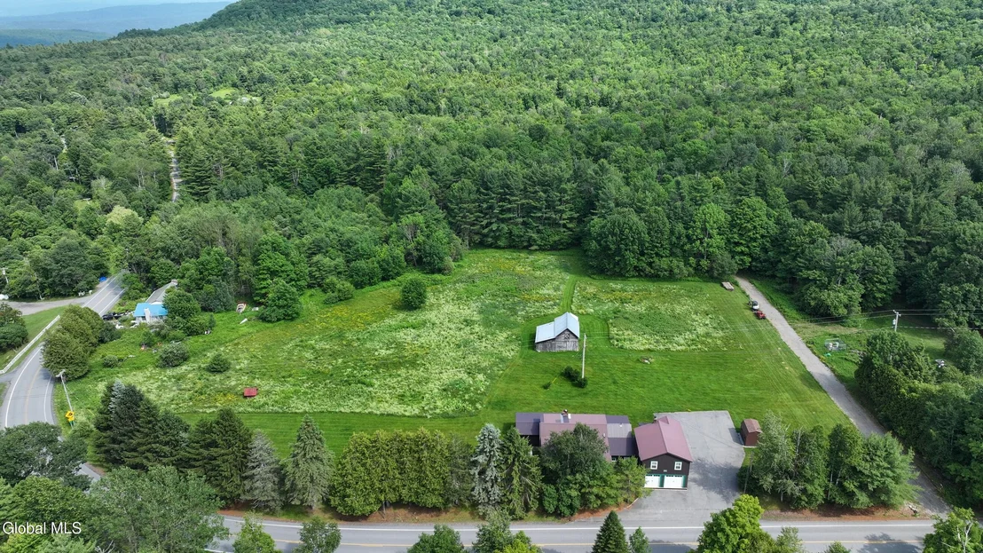 Photo of 9042 Graphite Mountain Road