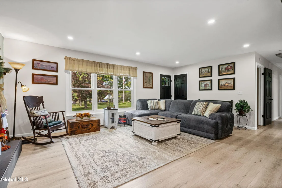 Photo of 2530 Mudge Road