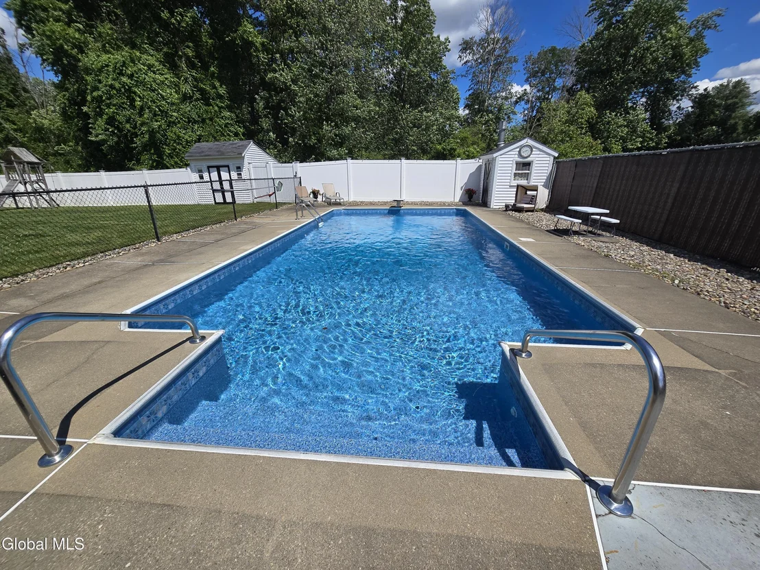 Photo of 1016 Gates Drive