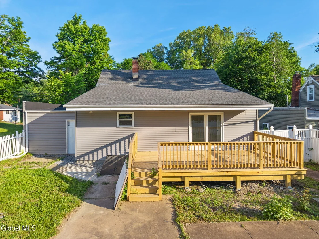 Photo of 27 Plank Road