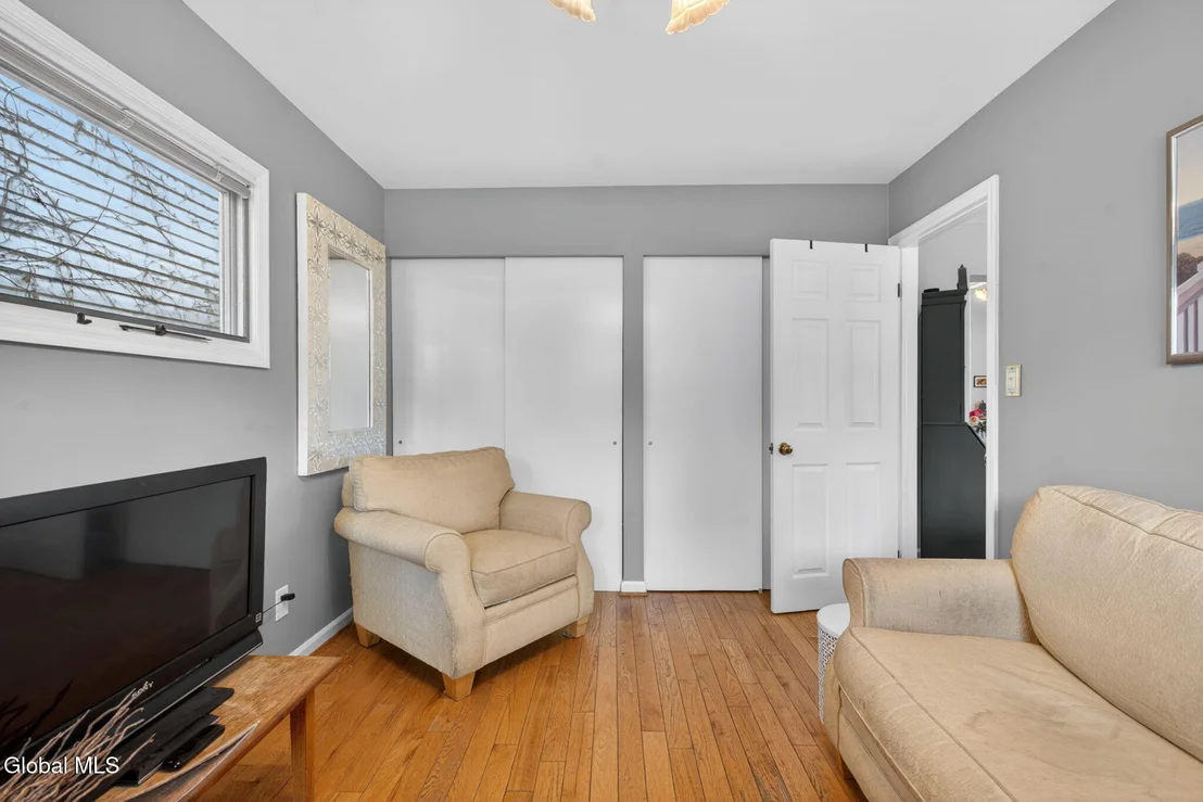 Photo of 446 Yates Street