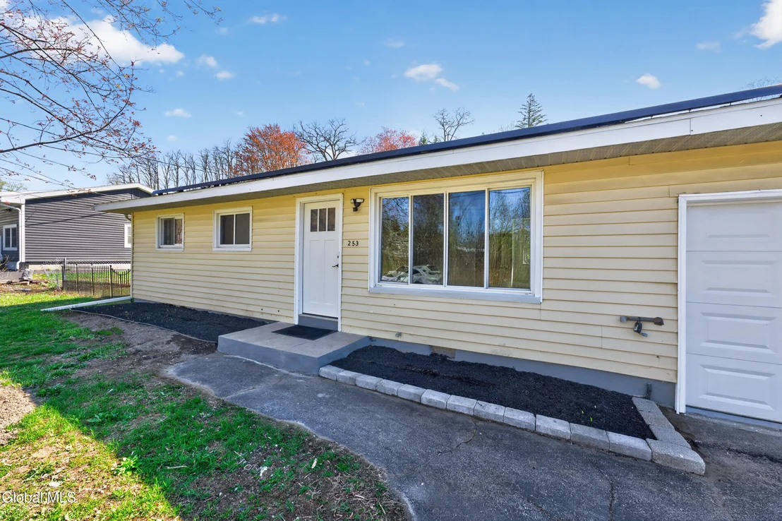 Photo of 253 Vly Road