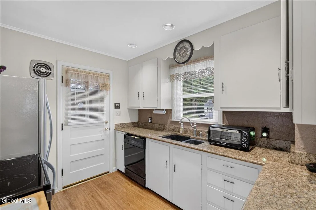 Photo of 203 Heckeler Drive