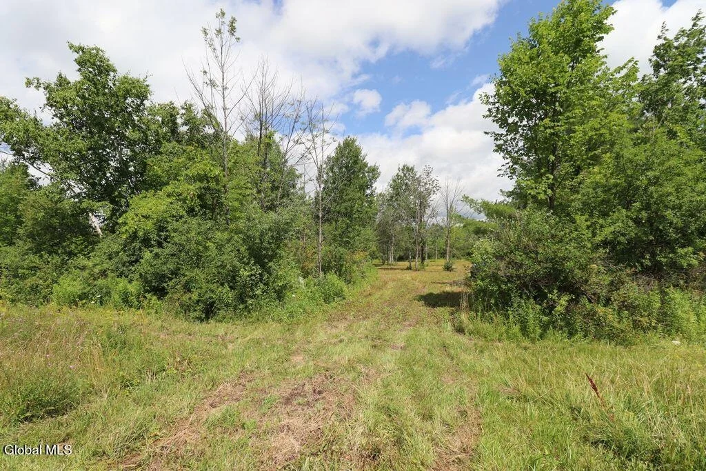 Photo of 468 Middle Road
