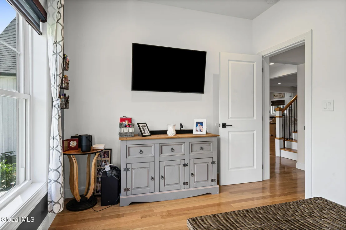 Photo of 1 Londonderry Way
