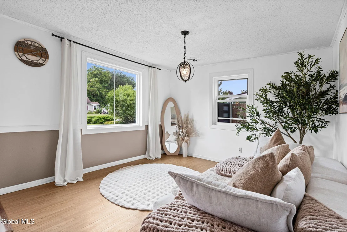 Photo of 1048 Spry Lane