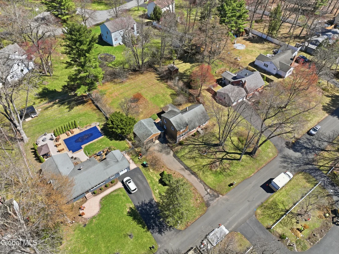 Photo of 138 Birchwood Drive