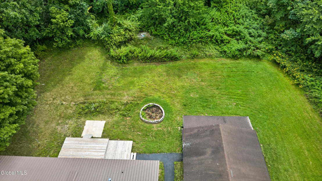 Photo of 683 Knickerbocker Road