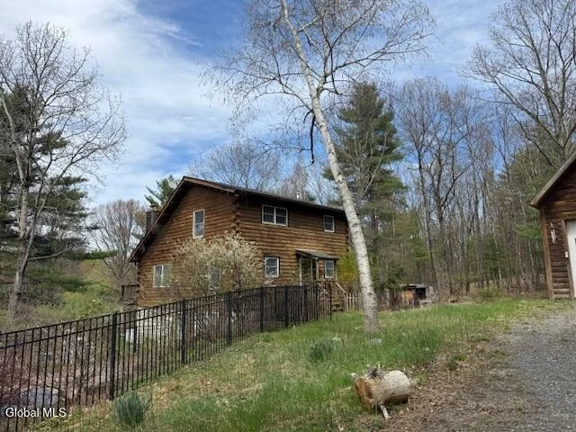 Photo of 516 Mashodack Road