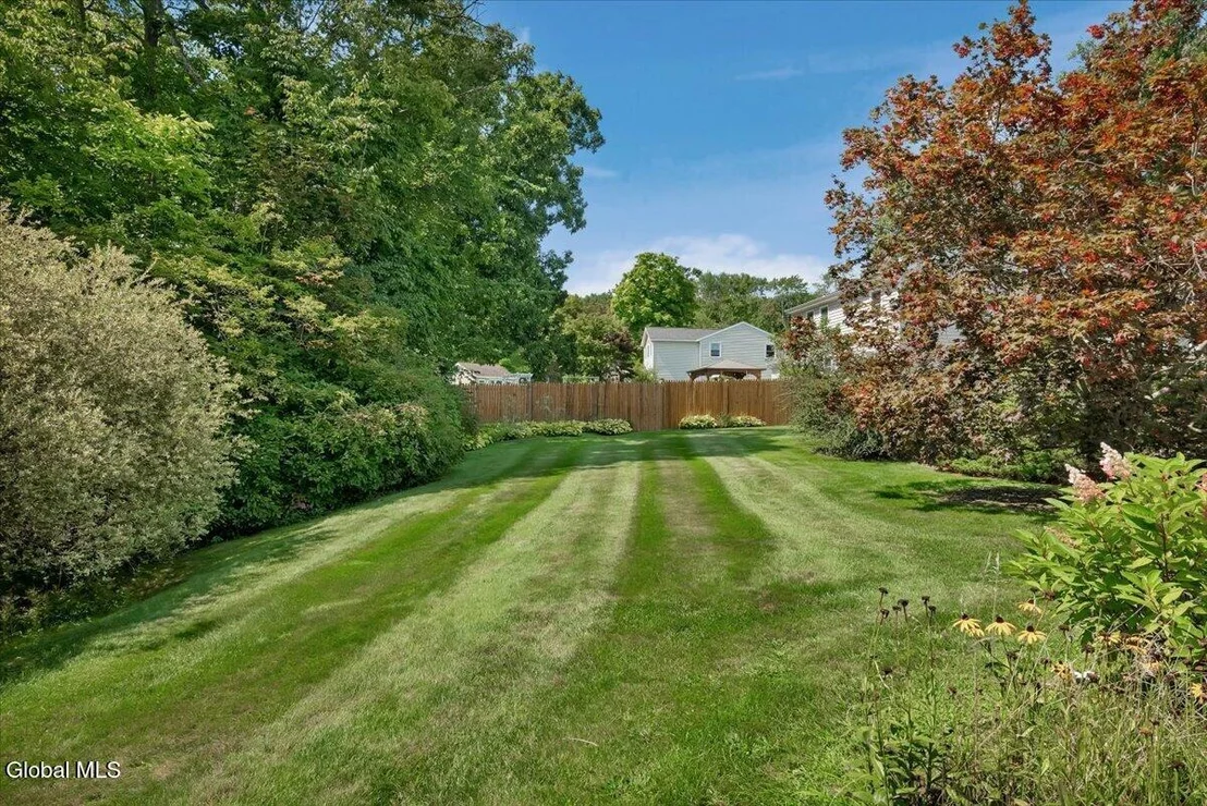 Photo of 109 Oakwood Drive