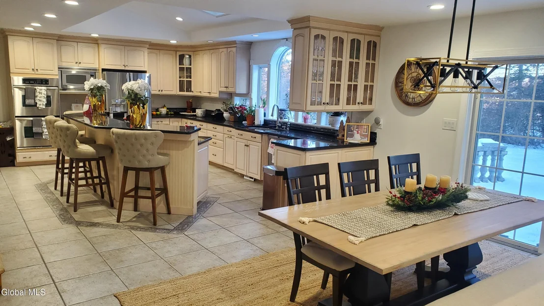 Photo of 2820 Balltown Road