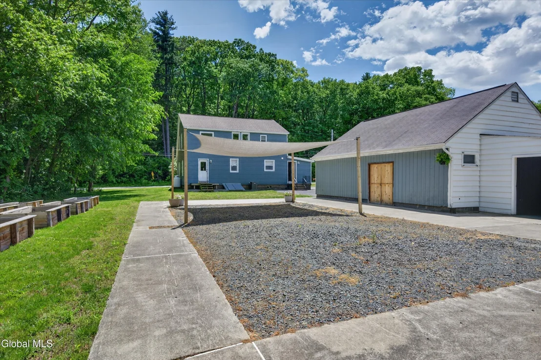Photo of 162 Clamsteam Road