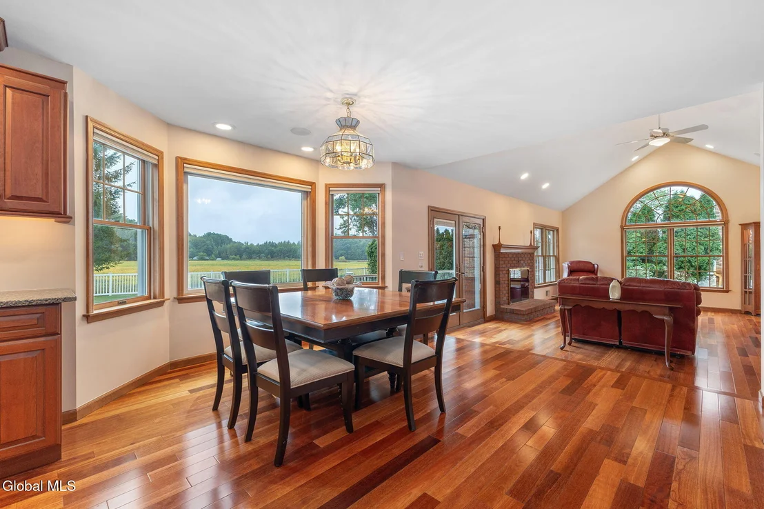 Photo of 3079 New Williamsburg Drive