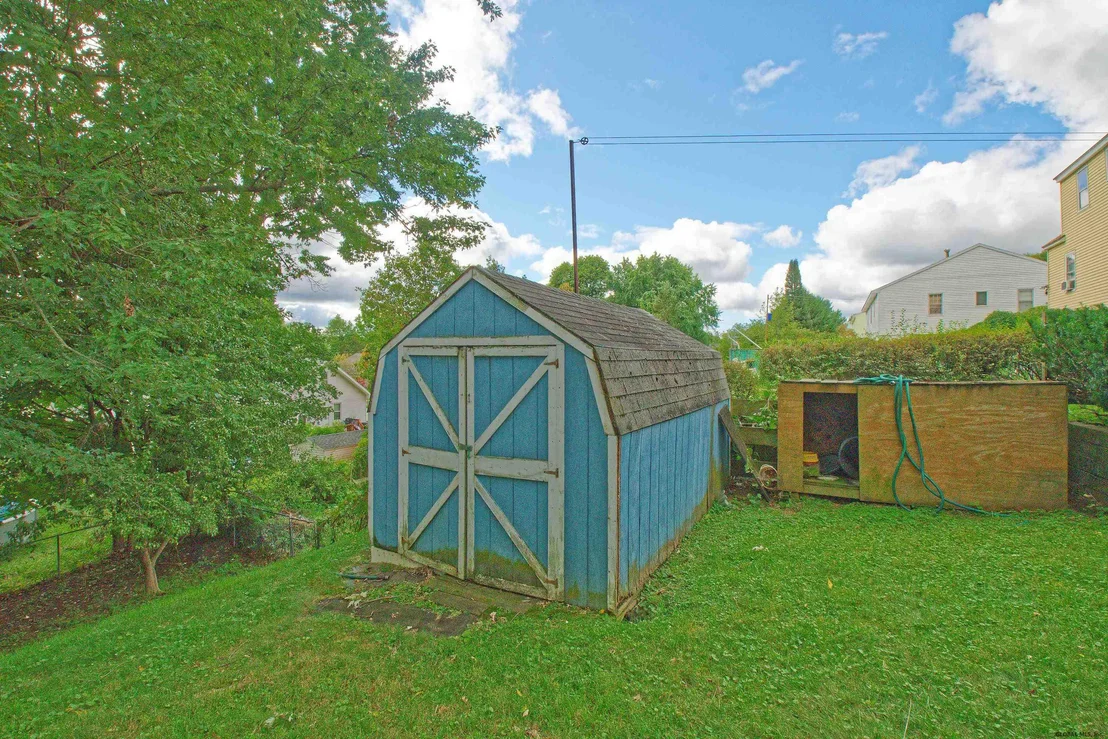 Photo of 3252 TIBBITS Avenue