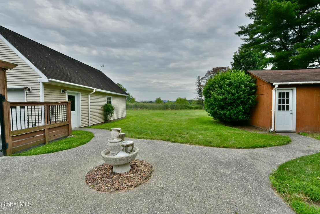 Photo of 87 Lasher Road