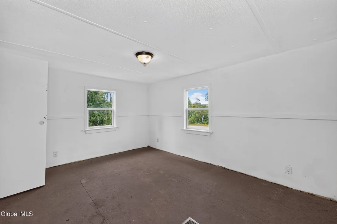 Photo of 683 Knickerbocker Road