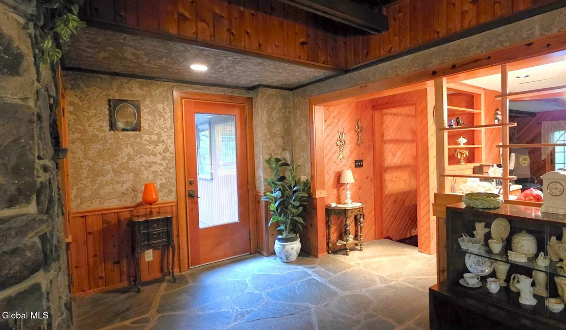 Photo of 184 Cloos Road