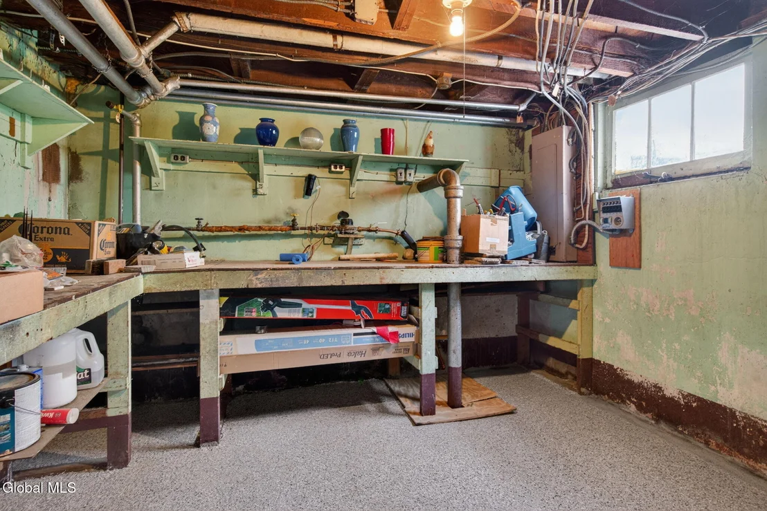 Photo of 446 Yates Street